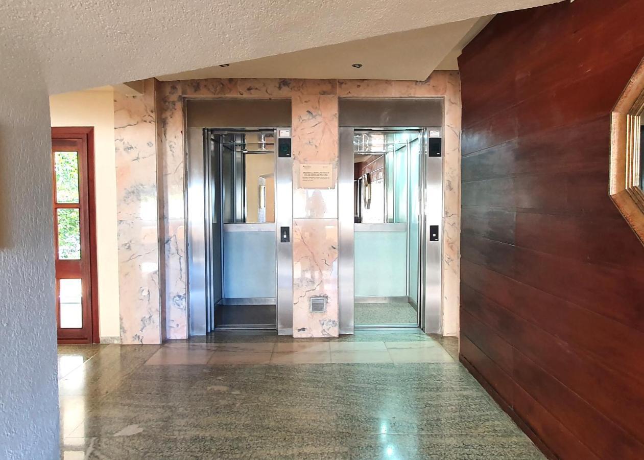 Beachfront Studio Apartment Marbella Zewnętrze zdjęcie
